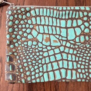 Keep It Gypsy Turquoise and Brown Croc-Embossed Zip Clutch Bag NWT